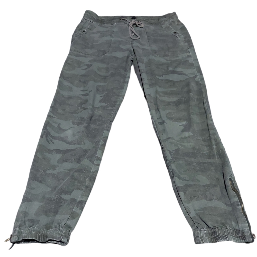 Supplies Women's Camouflage Pants Size 4